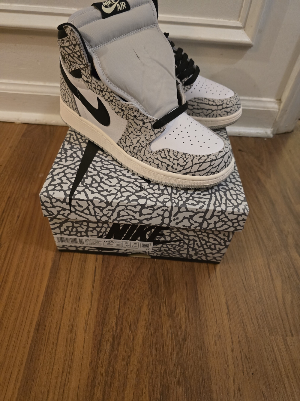 Nike Air Jordan 1 High Top Who White/Black Elephant Print